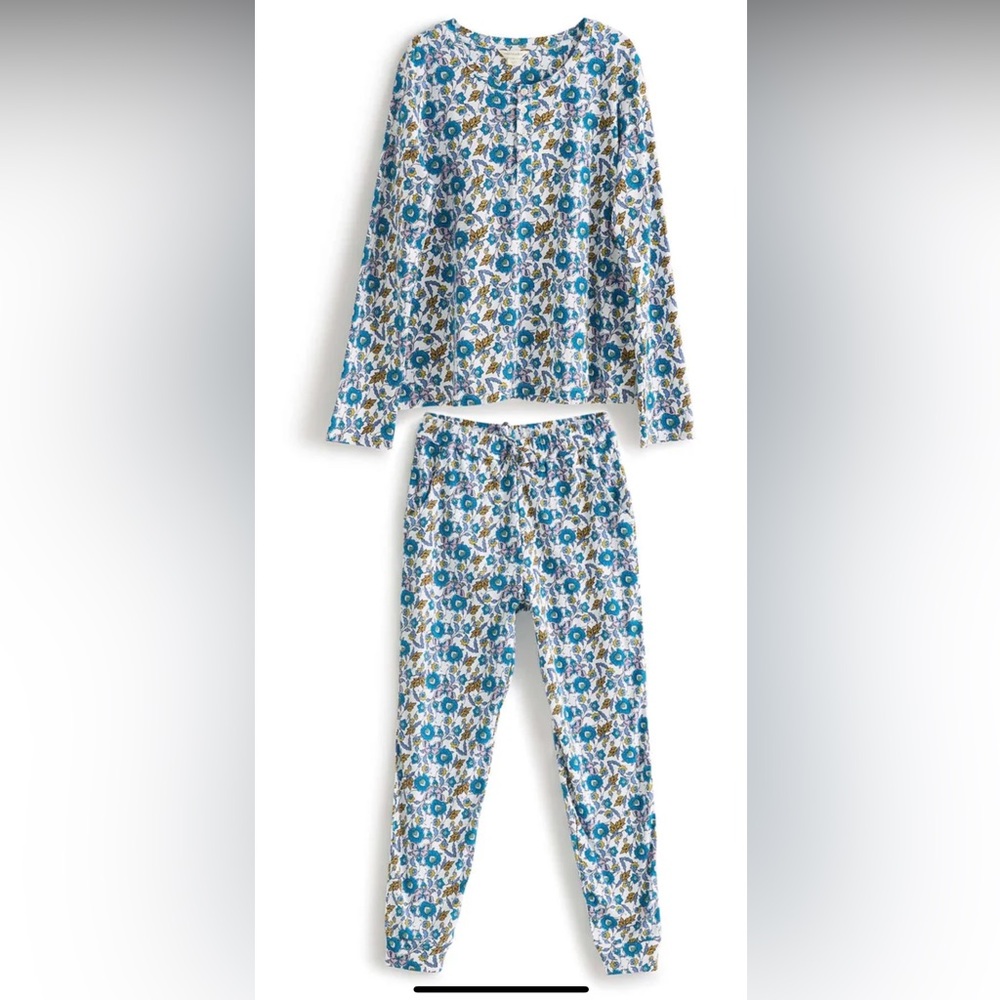 Vera Bradley Pajama Set - women’s size Med, wild prairie blue butterfly NEW